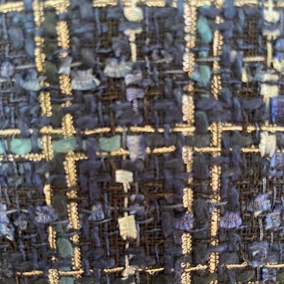 Elegant Blue Tweed Blazer with Fringe Details - Picture 6 of 6